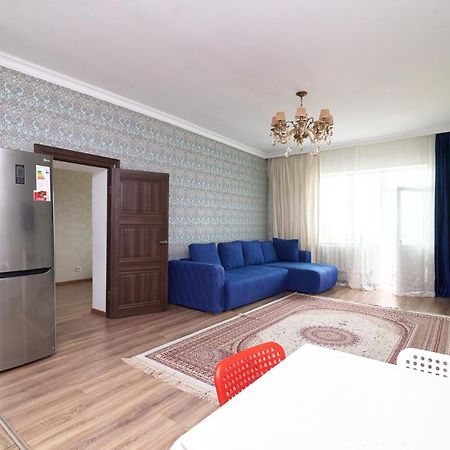 Квартира В Самом Центре Столицы Казахстана Daire Astana Dış mekan fotoğraf